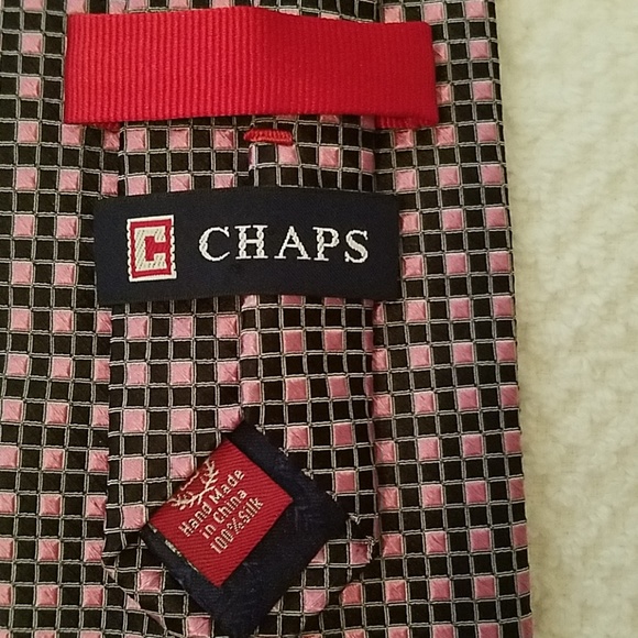 Chaps 100% Silk Tie.  Brand NWOT. - Picture 3 of 3
